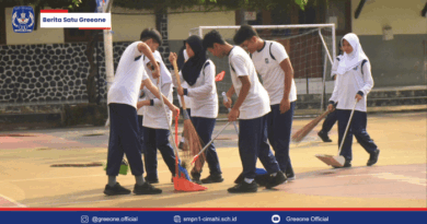 Warga Greeone dalam World Cleanup Day 2025